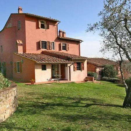 Camaioni Sleeps 4 T241423